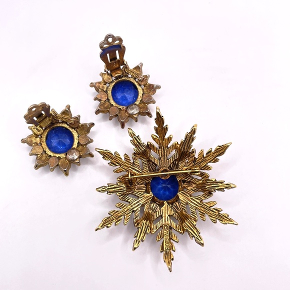 Florenza Signed Vintage Blue Green Textured Gold Tone Pin Brooch Earrings Set - Picture 6 of 9